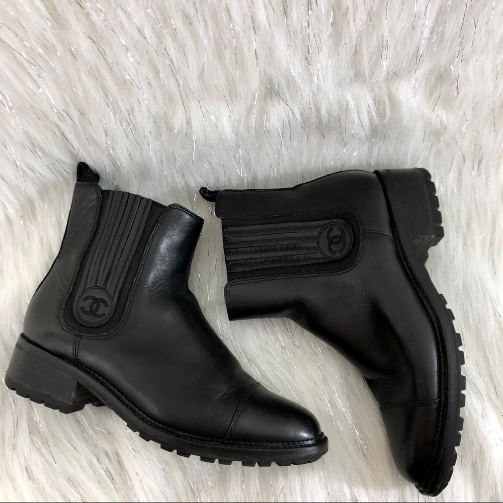 Chanel Chelsea boot. Size 37 size 6.5